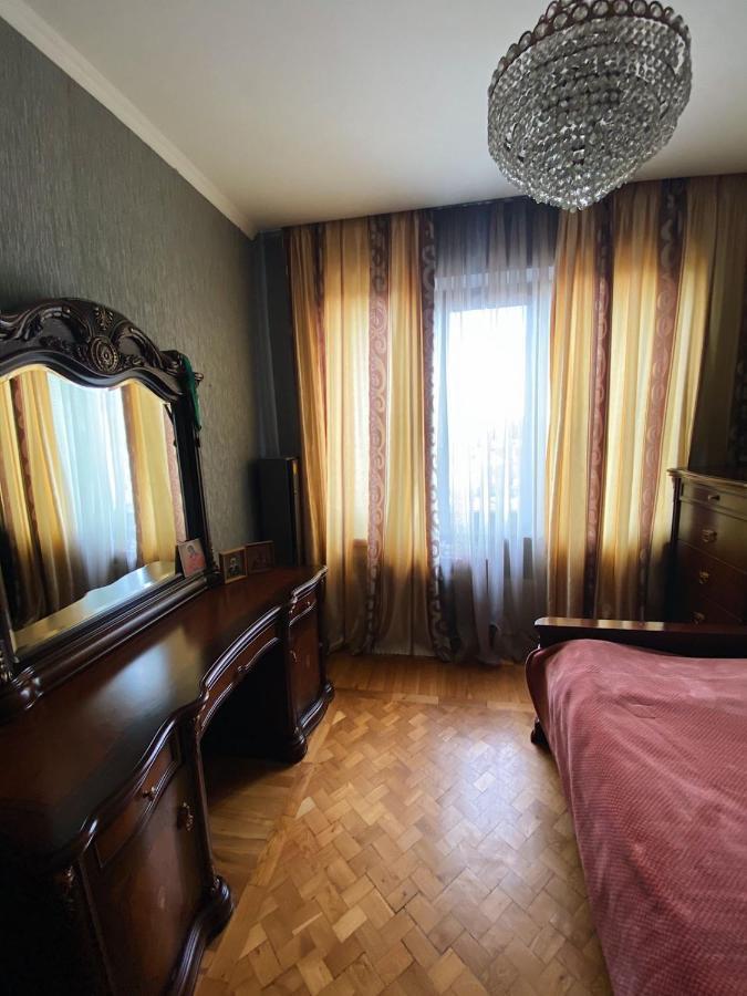 Большая Четырехкомнатная Квартира С Двумя Балконами У Моря В Центре Сухума,В Абхазии Sohum Dış mekan fotoğraf